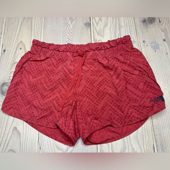 3/$15 North Face, 4” mid rise Short US S - Picture 1 of 8